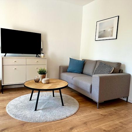 Gemuetliches 1R Apartment Mit Balkon, Parking, Tv Streaming Magdeburg Exterior photo